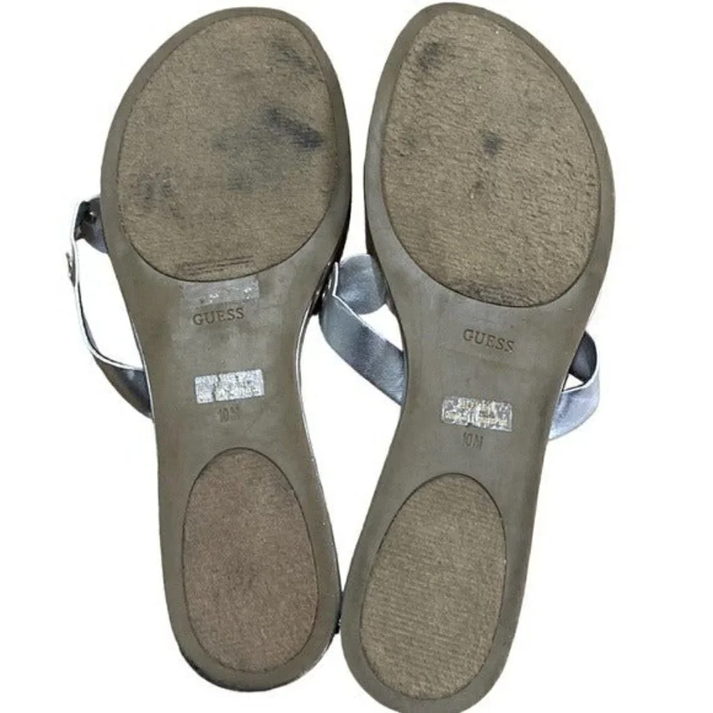 Guess Joyride sandals Scalloped Silver women 10M Beach Vacation Casual Cruise